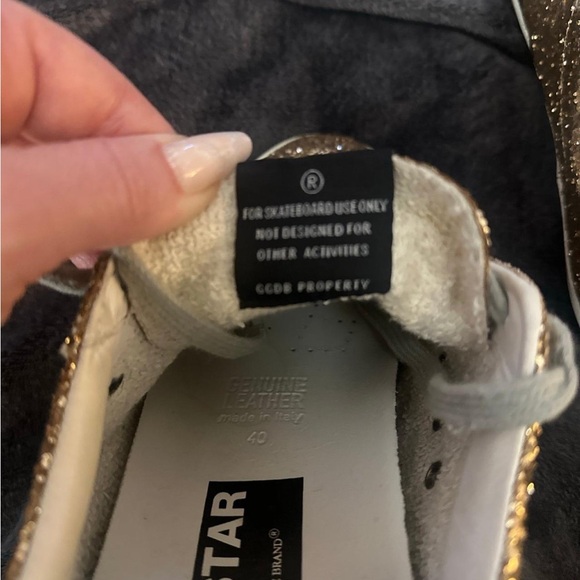 Golden Goose Gold Glitter Low-Top Sneakers with Black Star - Picture 8 of 9